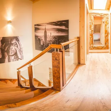 Apartment Downtown Alpi *