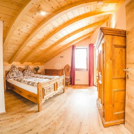 داونتاون سويت ألبي